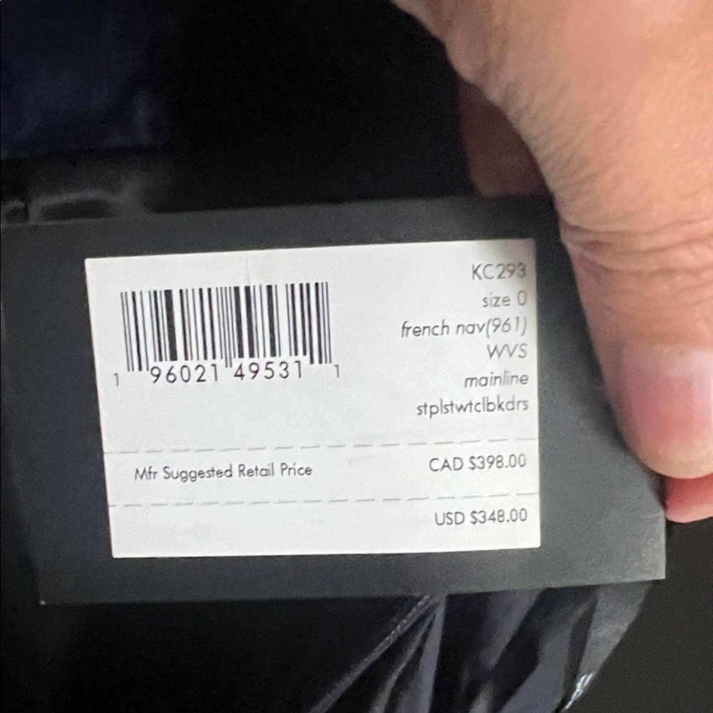 🛑 1 hour sale. Kate Spade Garment Care Label - Picture 9 of 13